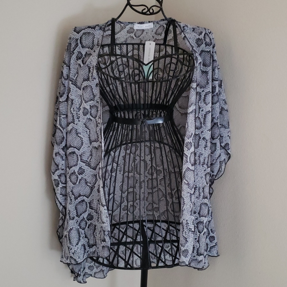New Stitch Fix Snakeprint kimono